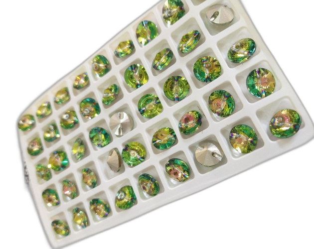 3039 14mm Crystal Kurta Glass Buttons